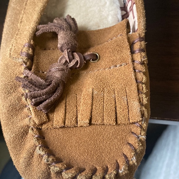 Ugg’s Moccasins Slippers - Picture 8 of 8